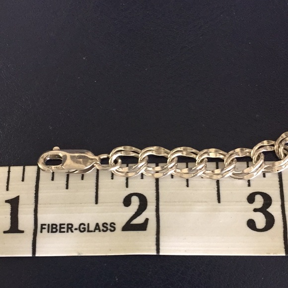 Ladies Sterling Silver Charm Bracelet. - Picture 4 of 5